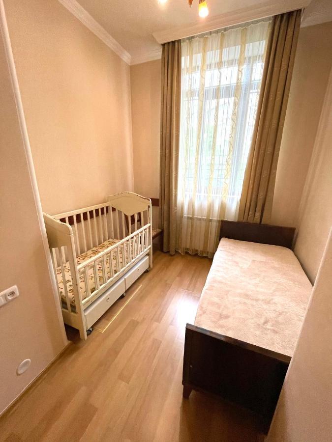Apartment In The Center Of Jerevan Exteriör bild
